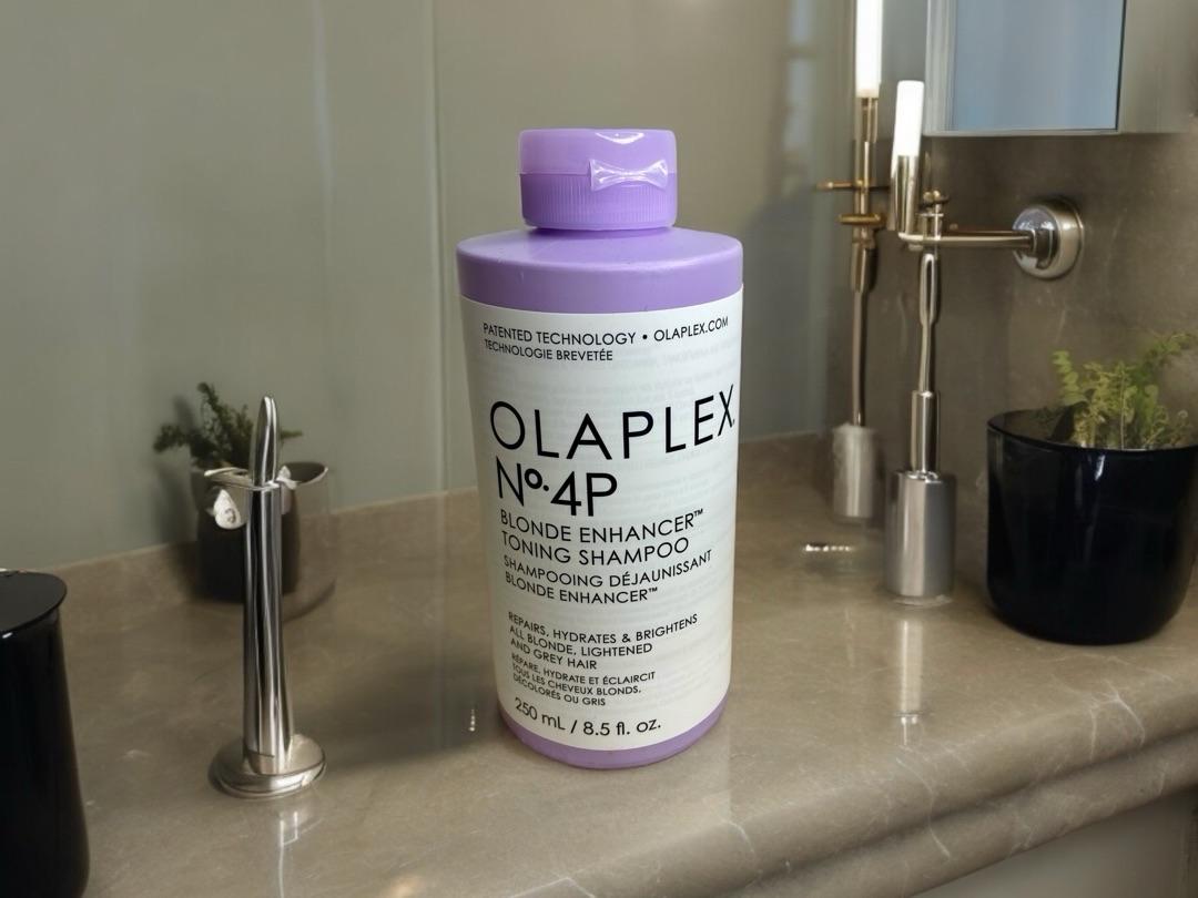 Olaplex Blonde Enhancer set shampoo balsamo viola luminoso